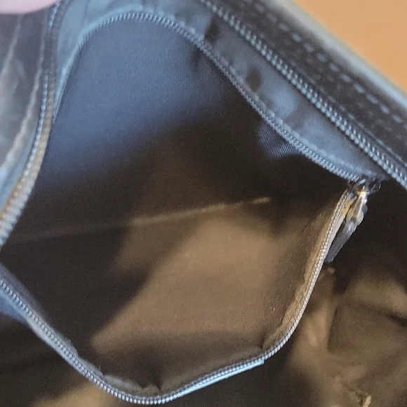 Gucci Beige GG Canvas Crossbody with Red and Green Web Stripe - Picture 14 of 16